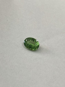 Lupa de grado AAA Limpia Natural Tsavorita Granate Piedra preciosa Color verde - Product Image 2