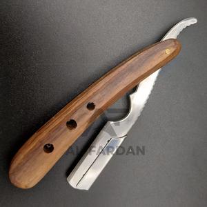 Mango de madera Pakka de alta calidad, hoja intercambiable única de acero inoxidable con logotipo personalizado, maquinilla de afeitar para hombres - Product Image 4