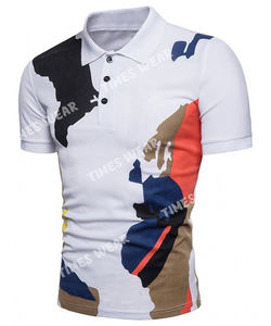 Camiseta con estampado de camuflaje para hombre, Polo de cuello vuelto con botones - Product Image 1