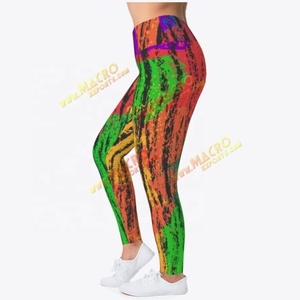 Leggings de Moda AND1 Super Skin para Mujer, de Cintura Alta, con Diseño de Letras de Colores, Tejidos, Compresivos, Transpirables y Antibacterianos - Product Image 5