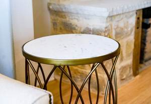 Dessus de table rond en métal en fer doux avec un design de haute qualité, parfait pour une utilisation élégante du café ou de la table d'extrémité dans la décoration intérieure - Product Image 3