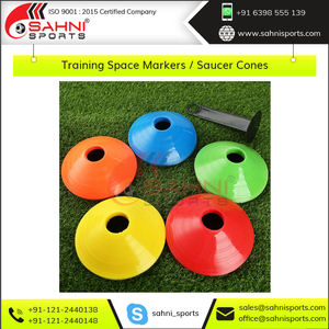 Marqueurs d'espace d'entraînement de football en plastique souple de haute qualité durables de 5.50 cm cônes de soucoupe de football pour le sport et l'entraînement - Product Image 3