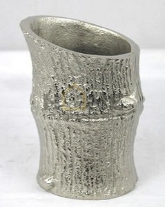 Florero Chapado en Plata Fundida de Aluminio, Jarrón de Metal de Diseño Elegante, Colección Artesanal Hecha a Mano India para Decoración del Hogar - Product Image 2