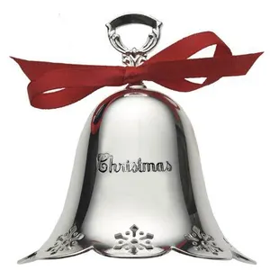 Campana colgante de adorno de plata para Navidad, adorno colgante anual con cinta roja para decoración de árbol de Navidad