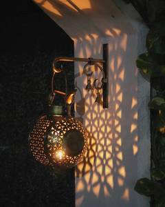 Linterna de hierro con campanas y soporte de pared, farol con luz en T y soporte Diya para decoración de hogar y jardín - Product Image 4