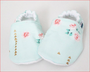 0 2 ans Bébé Fille Bottes Bébé Chaussons Impression Vente Chaude Nouvelle Mode Doux Chaussures Étoiles D'hiver Coton Unisexe Personnalisé Printemps EVA - Product Image 1