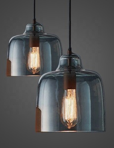 โคมไฟห้อยเพดานทำมือจากแก้ว IQBAL COLLECTION พร้อมสีและขนาดที่ปรับแต่งได้ - Product Image 1
