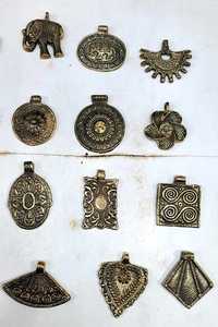 จี้ทองเหลืองทำด้วยมือสีเงินออกแบบสไตล์อินเดียและวินเทจสำหรับเครื่องประดับที่มีโคมไฟคริสตัลและลูกปัดแก้ว - Product Image 5