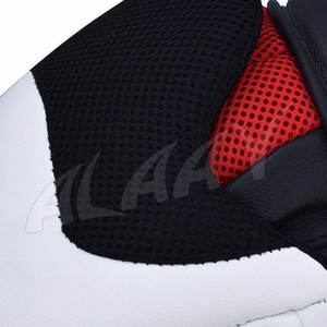 Focus Pad Mitt La mejor forma curva hecha de cuero genuino o cuero artificial Enfoque personalizado Nuevo diseño Focus PadsPads - Product Image 3