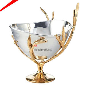 Tazón para servir de metal decorativo de diseño único con soporte decorativo, tazón para servir frutas y ensaladas para el hogar 2025 - Product Image 1