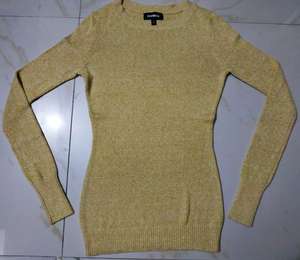 เสื้อผ้าแฟชั่นแบรนด์ดัง ของเหลือจากการผลิต เสื้อสเวตเตอร์แขนยาวทรงเข้ารูปสำหรับผู้หญิง คอกลม สวมใส่สบายๆ - Product Image 1