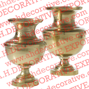 Vase de table moderne en aluminium doré, fait main, écologique, urne décorative d'extérieur pour centres de table de mariage - Product Image 3