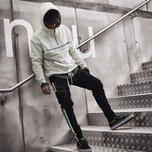 เสื้อฮู้ดสวมหัวแนวสปอร์ตสำหรับผู้ชายเสื้อมีฮู้ดแบบยูนิเซ็กส์เสื้อฮู้ดแฟชั่นมีซิปครึ่งตัวสำหรับฤดูหนาว - Product Image 4