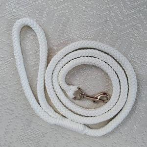 Macrame Dog <b>Leash</b> - Product Image 1