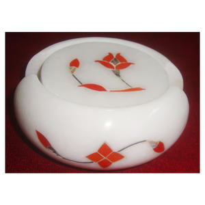 Ensemble de dessous-de-verre en marbre blanc de forme ronde avec incrustation de motifs floraux - Product Image 1