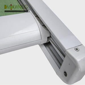 Système <span class=keywords><strong>de</strong></span> toit rétractable motorisé imperméable et pare-soleil pour véranda - Product Image 3