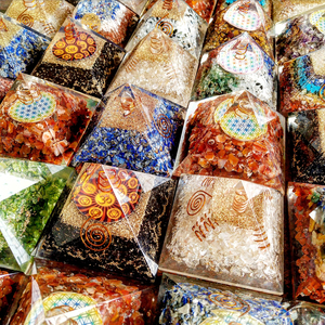 Pirámide de orgonita de 7 Chakras, árbol de la vida, pirámide de orgonita de colores del arco iris para la curación, meditación, orgonita de siete chakras - Product Image 2