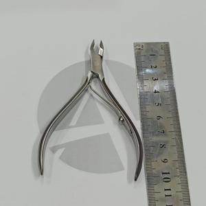 Pinces à ongles en acier inoxydable avec ressort/cuticules complètes, pinces à ongles, coupe-ongles en acier inoxydable, manucure et pédicure - Product Image 5