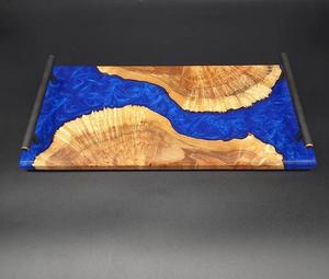 Plateau de service élégant en résine époxy et bois, personnalisé et luxueux, fait à la main, avec poignée en métal Plateau de service décoratif - Product Image 2