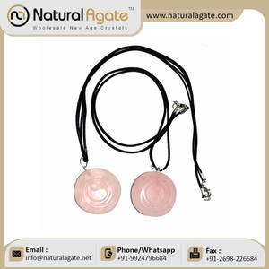 Cuarzo rosa en relieve Ying Yang Reiki colgantes pareja colgantes personalizado grabado piedra mascota tallada curación pulida - Product Image 2