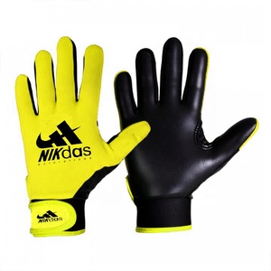 Diseño personalizado Gaélico Guantes de fútbol Sublimación Alemán Guantes deportivos de látex - Product Image 3