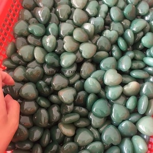 Altamente pulido en forma de corazón hinchado Aventurina verde cristales de cuarzo ágatas precio de fábrica Reiki Chakra piedras preciosas a granel estilo de amor - Product Image 1