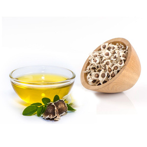 Huile de support de graines de Moringa pressée à froid produit sous forme liquide - Product Image 1