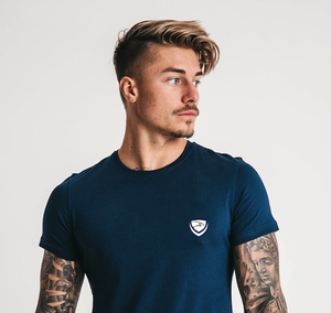 Venta al por mayor de manga corta en blanco de color sólido de impresión Logo anillo de algodón hilado para hombre Camisetas personalizadas - Product Image 3