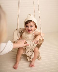 Columpio de macramé para bebé/niño pequeño, bellamente hecho a mano - Product Image 1