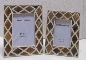 Nouveau Design Main Usine Directe vente Offre Spéciale Brun Résine Incrustation de Laiton D'or frontière Intérieure Cadre Photo À Prix Pas Cher - Product Image 3
