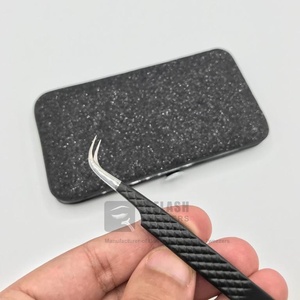 แหนบหนีบขนตาจับเพชรสแตนเลสแบบญี่ปุ่นแข็งแรงโค้งสีดำด้าน - Product Image 5