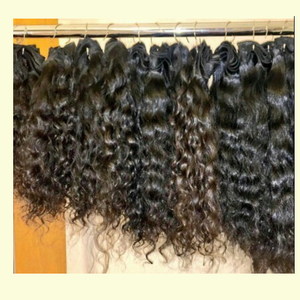 Extensions de cheveux naturels bouclés indiens Remy, lots de cheveux humains vierges bruts d'Inde du Sud, cuticules alignées, non traités, fournisseur de tissages - Product Image 1