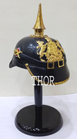 Casque Pickelhaube en cuir noir de la Première Guerre mondiale, design allemand vintage à pointes en laiton