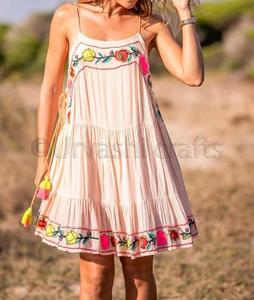 ชุดเดรสมิดิสายสปาเก็ตตี้ชุดเดรสแบบเดี่ยวปักลายดอกไม้ชุดเดรสวันพีช - Product Image 2