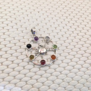 Plata de Ley 925 de Calidad Extrema, Gema Natural de 7 Lados con Diseño Religioso Único de Abeja y Chakra, Precio al por Mayor, de Moda - Product Image 4