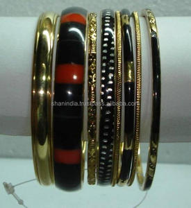 Bracelets de mode en laiton et bois en résine de haute qualité faits à la main pour femmes et filles - Product Image 2