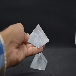 Natural <b>Crystal</b> Wholesale Gemstones Top Selling <b>Crystal</b> Clear Quartz Pyramid Beautiful Super Quality - Product Image 2