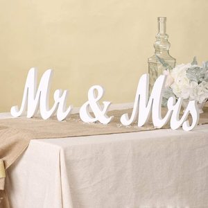 Panneaux en bois blancs « Mr & Mrs » pour décorations de table de mariage, lettres autoportantes personnalisées, accessoires photo rustiques, utilisation intérieure - Product Image 6