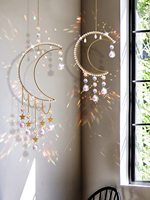 Attrape-soleil en forme de lune fait main avec cristaux religieux de guérison, pendentifs en chaîne de cristaux dorés, décoration d'intérieur