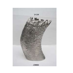 Vase à fleurs en aluminium moulé de style moderne, finition nickel brut, décoration de table avec bords rustiques, décoration d'intérieur, vase en métal - Product Image 4