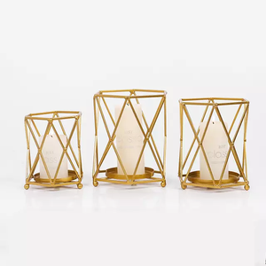 Porte-bougie en fil métallique pour la décoration de la maison - Product Image 1