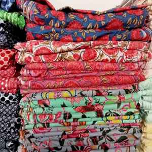 Wholesale <b>Indian</b> Handmade Cotton <b>Fabric</b> Jaipur Sanganeri Hand Block Printed <b>Fabric</b> Raw Material Dress <b>Fabric</b> - Product Image 2