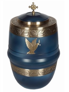 Guirlande métallique en croix, inspiration catholique tique - Product Image 6