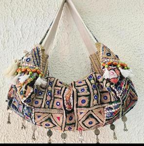 Bolso Banjara Bordado a Mano, Bolso Étnico Indio Gitano - Product Image 1