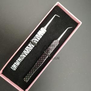 Pince à cils professionnelle en acier inoxydable solide 45 & 90 degrés zèbre papier impression Extension de cils outil pointu - Product Image 1