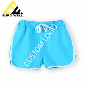 Shorts de sport et de yoga pour femmes en coton biologique 100%, respirants, séchage rapide, logo personnalisé brodé, motif cargo, qualité supérieure, fabrication sur mesure - Product Image 5