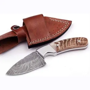 Cuchillo de caza de acero de Damasco hecho a mano, cuchillo Skinner para llevar todos los días, cuchillo de hoja fija, mango de cuerno de carnero