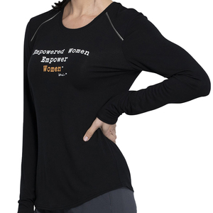 เสื้อยืดคอกลมแขนยาวพิมพ์ลายดิจิทัลสำหรับผู้หญิงและเด็กสาว - Product Image 3