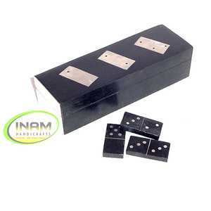 Objet Unique Boîte à dominos décorative en bois avec incrustation en laiton - Product Image 1