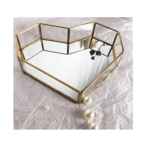 Ensemble de 2 plateaux de service carrés décoratifs, en métal et verre, créateur de Design Unique, plateau de service fait à la main - Product Image 5